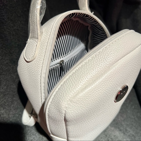 NWT Jessica Moore Backpack - Picture 7 of 9